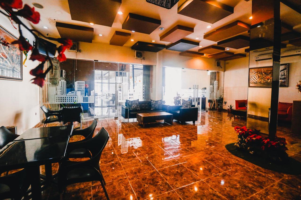 Reddoorz Plus Near Sultan Hasanuddin Airport Макасар Екстериор снимка