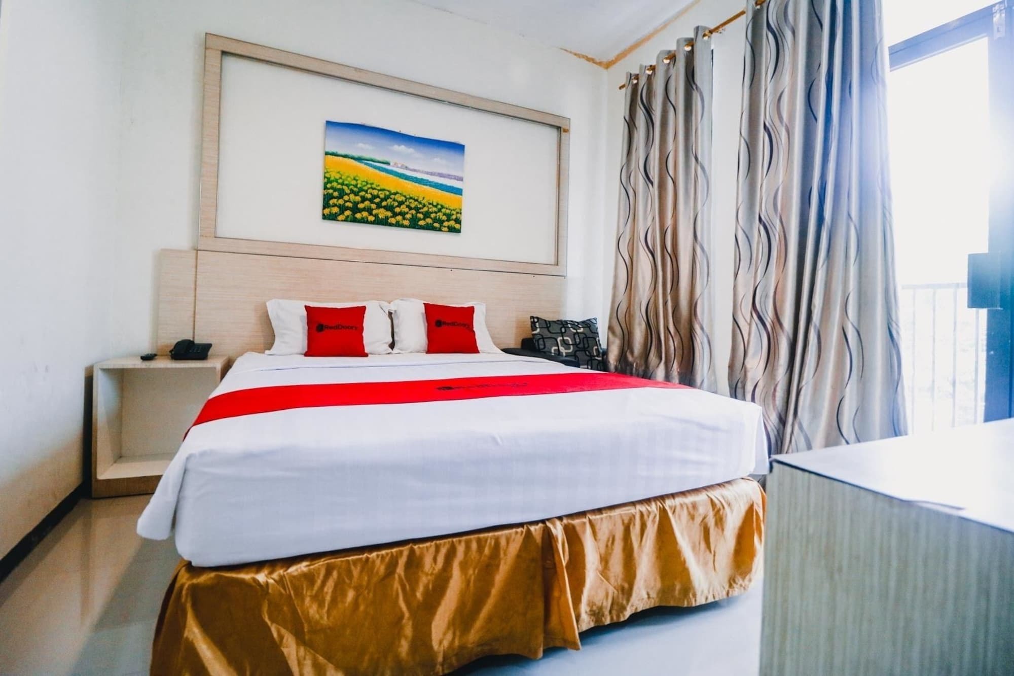 Reddoorz Plus Near Sultan Hasanuddin Airport Макасар Екстериор снимка